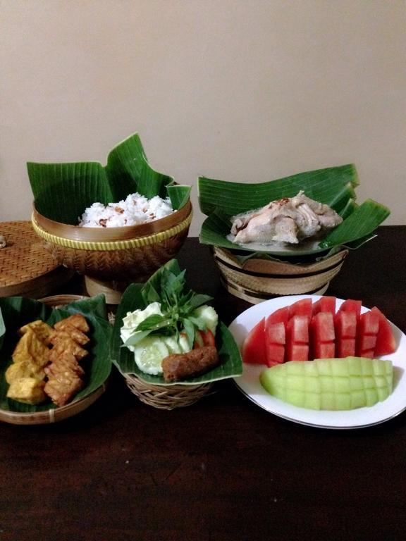 Safa Homestay Yogyakarta Extérieur photo